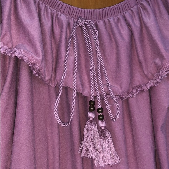 ‼️SOLD‼️ Cute Off The Shoulder Romper - Picture 4 of 5